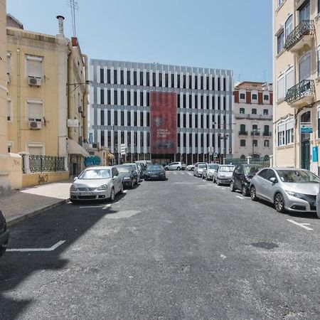 Sunny Terrace Apt, Close To Downtown! 2 Bedroom Flat Lisbon Exterior photo