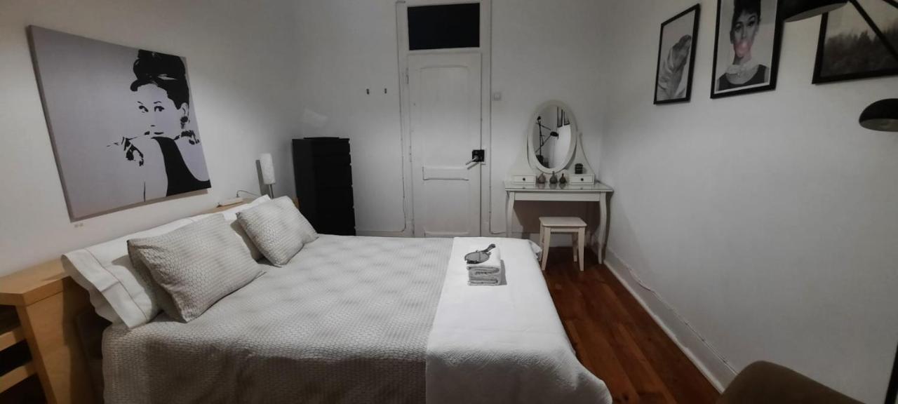 Sunny Terrace Apt, Close To Downtown! 2 Bedroom Flat Lisbon Exterior photo